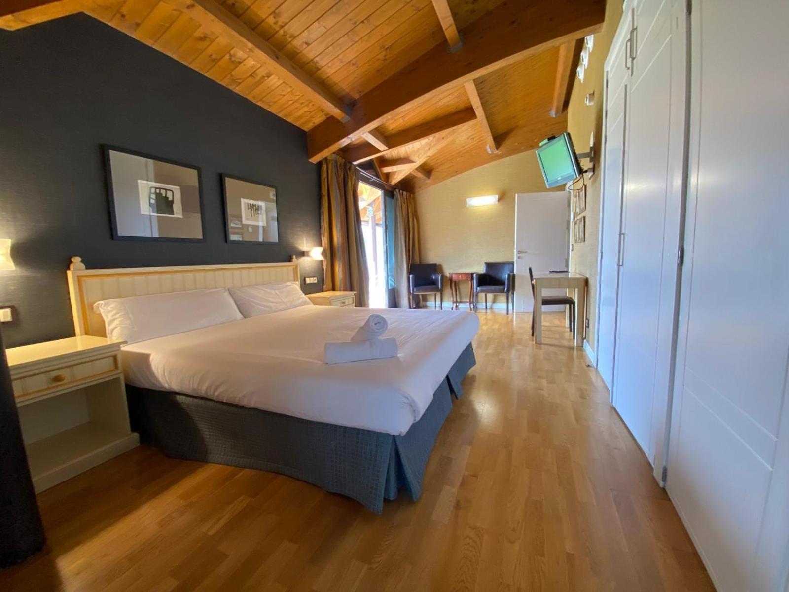 Roomrural Hotel Iru-Bide 룸비에르 외부 사진
